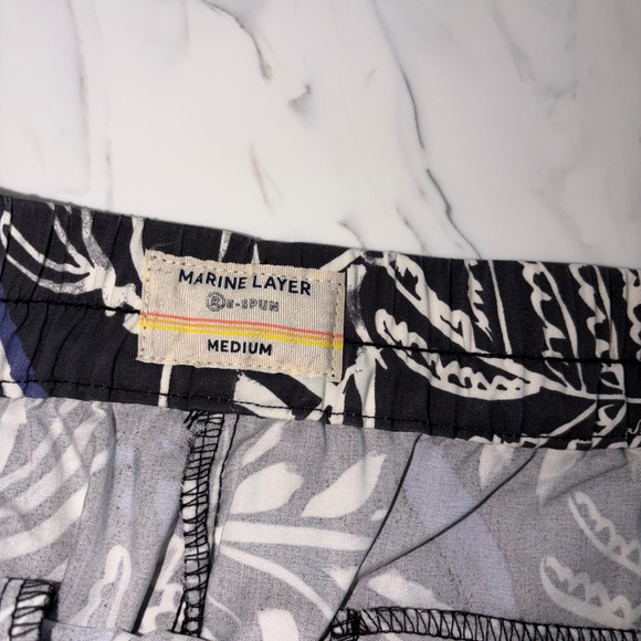 Marine Layer Women Allison Medium Floral Print Pants Charcoal Gray & White New - Picture 5 of 6